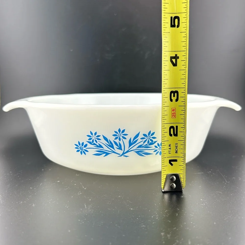 Vintage, 1-quart Ovenware, Blue Flower Pattern by Fire King